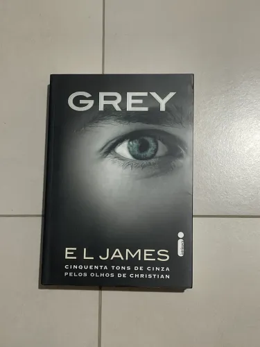 Grey - E L James 