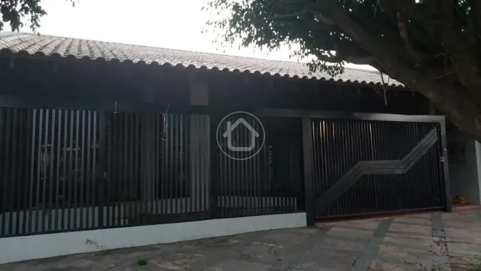 CASA RESIDENCIAL E COMERCIAL - JARDIM DOS ESTADOS