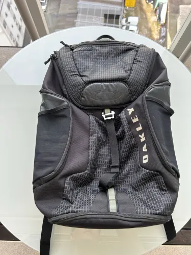 mochila oakley