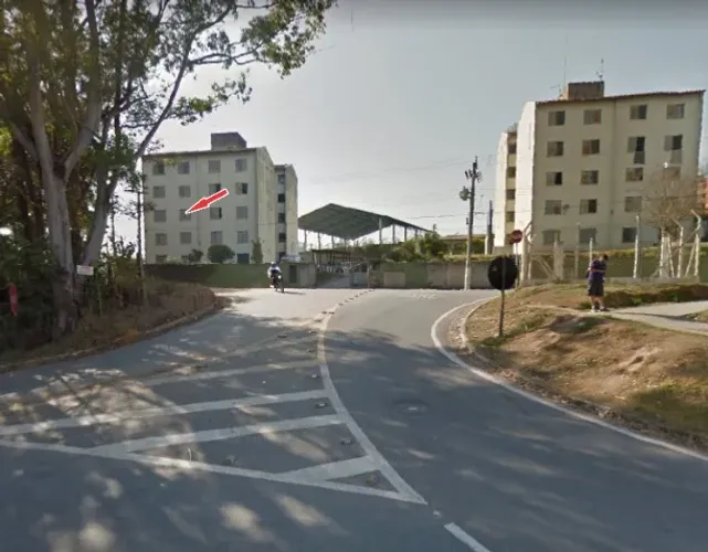 Apartamento CDHU Reformado - 2 Quartos - Bandeira Branca II - Jacareí - R$ 55.000