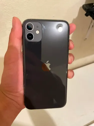 iPhone 11 64GB - Face ID Perfeito (Preço para sair hoje!)