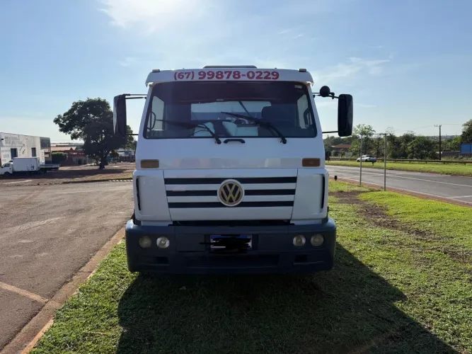 CAMINHÃO TRUCADO PLATAFORMA GUINCHO