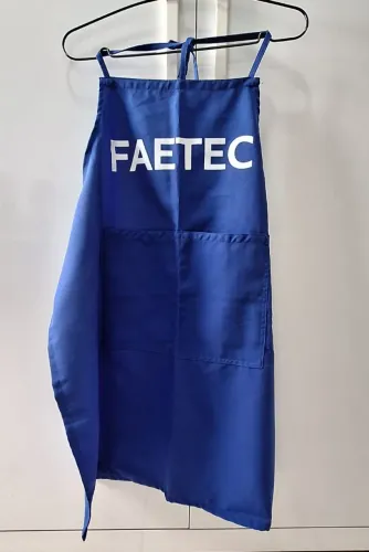 Avental escolar da Faetec