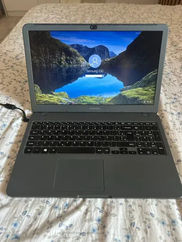 Notebook Samsung E30 | Intel Core i3 | 4 GB RAM