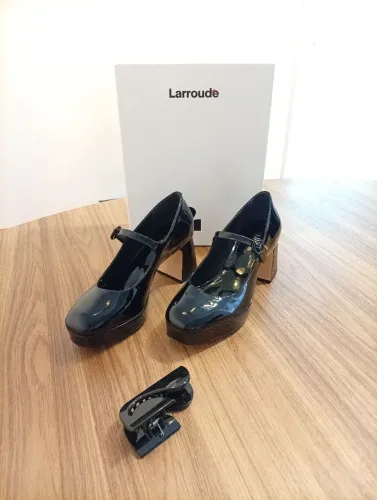 Sapato salto Plataforma Larroudé Blair Verniz Preto - Tam 36,5 (Na Caixa com Brinde)