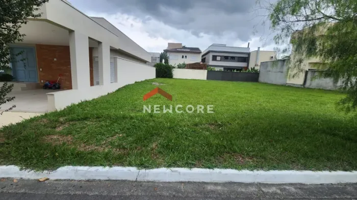 Lote em condomínio em Rua Guimarães Rosa - Loteamento Residencial Campos do Conde II - Tre