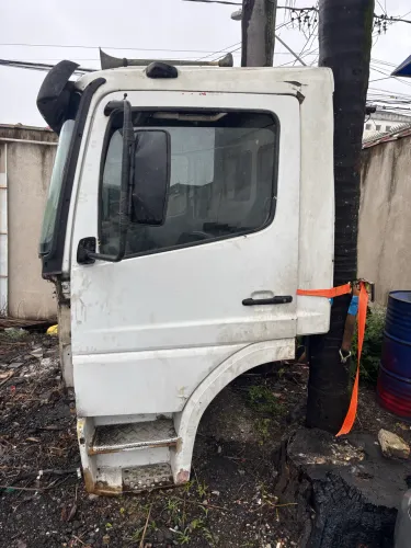 Vendo peças do Mercedes bens Atego 1418 ano 2005 só peças