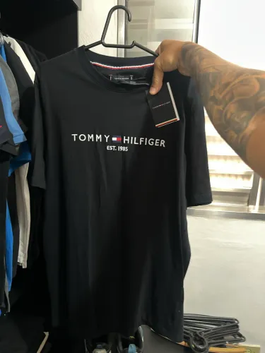Camiseta Tommy
