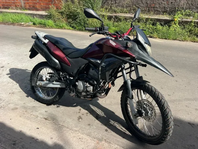 Vendo XRE 300 2012