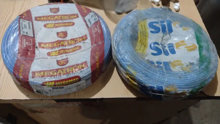 2 rolos fio 2.5mm 100 metros 300 reais 