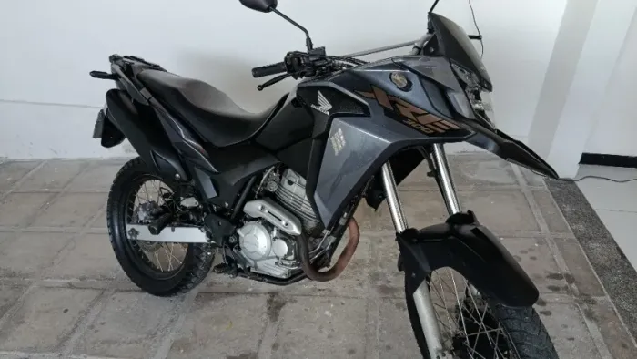 XRE 300 2022 ALIENADA EMPLACADA ATE JULHO DE 2026