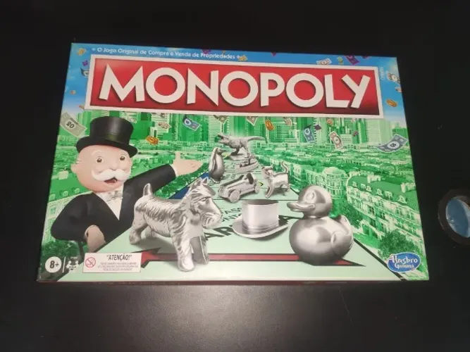 Monopoly Clássico Hasbro C1009 - Usado 1 Vez, Praticamente Novo