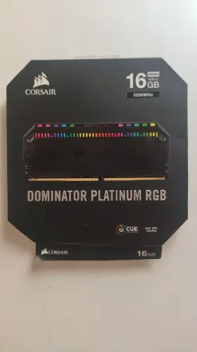 Memória Corsair Dominator Platinum RGB - 16 GB (2x8 GB) DDR4 3200 MHz