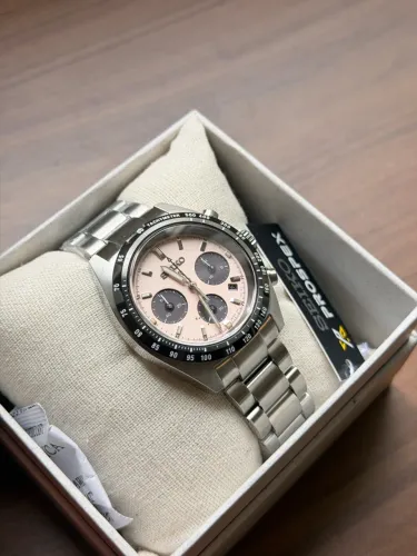 Relógio Seiko Prospex Speedtimer salmão 
