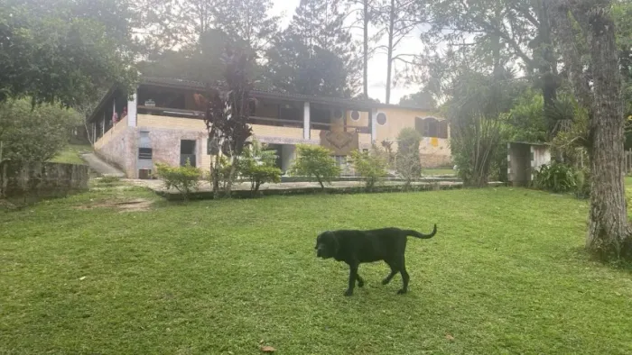 BELÍSSIMA CHACARA EM JUQUITIBA - SP COM PISCINA E LAGO