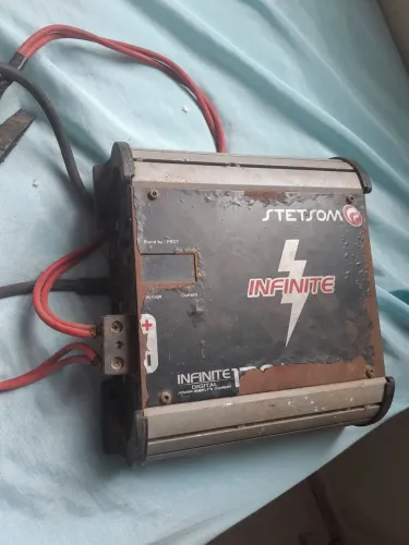 Carregador de bateria pra son automotivo