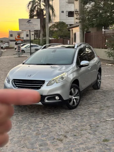 Peugeot 2008 Griffe 1.6 Flex 16V 5P Aut. 2016