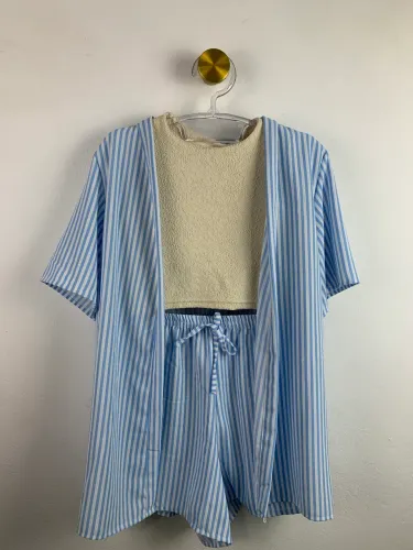 Conjunto listrado feminino