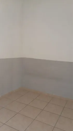 Casa com 2 dormitórios - Zona Leste
