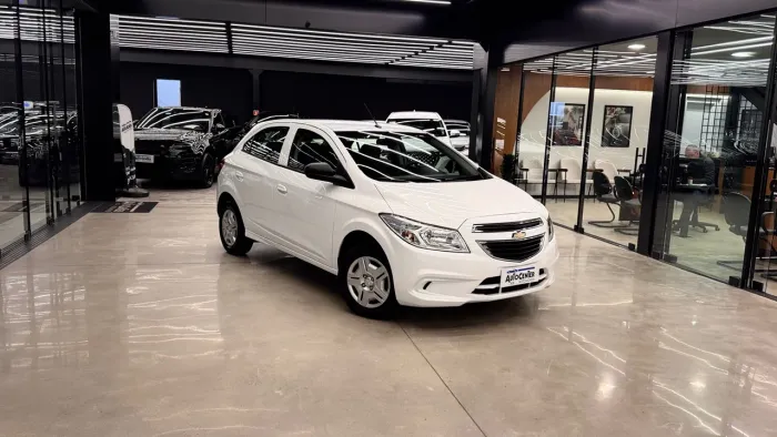 Chevrolet Onix JOY Hatch 1.0 8V Flex Mec. 4P 2017