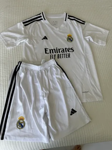 Conjunto Real Madrid - 10-12 anos