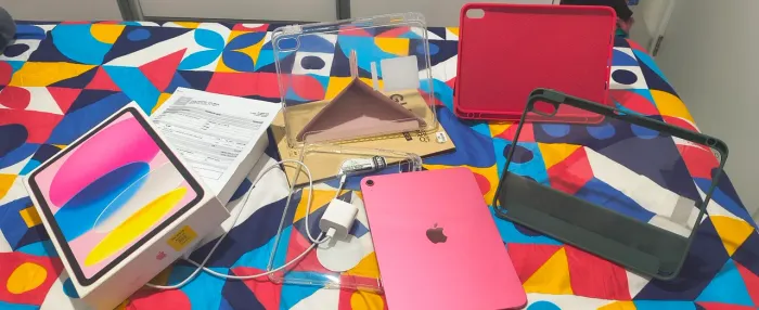 iPad novo, com 100% bateria e 40 ciclos de carga. Garantia até setembro 