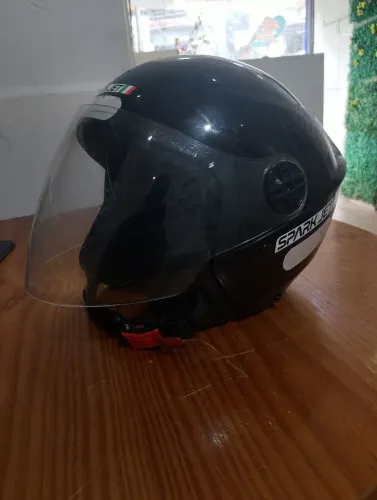 Capacete