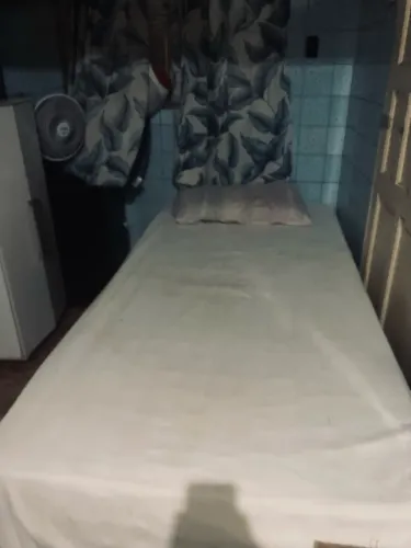 Quarto compartilhado feminino