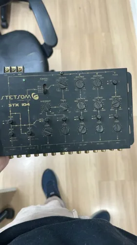 Crossover ativo stetsom stx104 5 vias