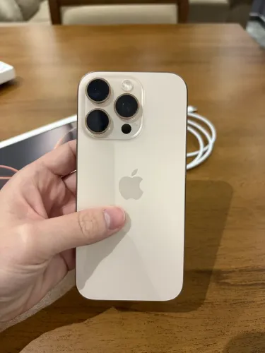 Iphone 16 Pro + Capa Original Apple