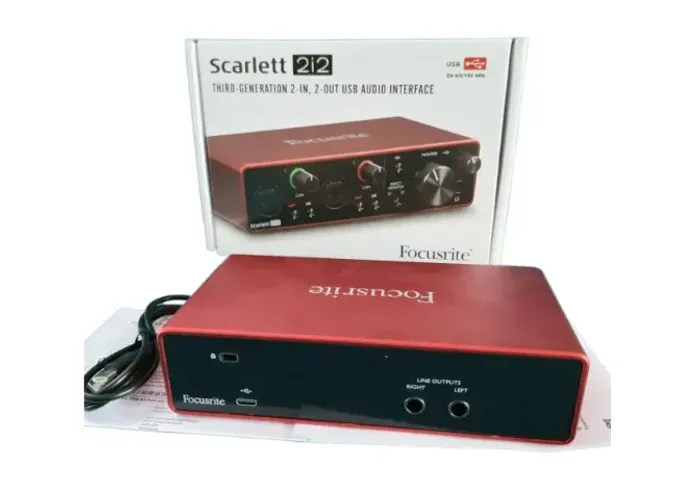Placa De Som Usb Focusrite Scarlett 2i2 De 3ª Geração