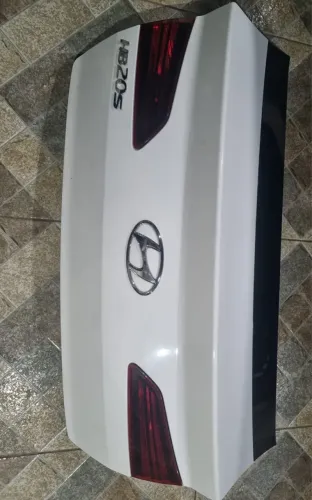 TAMPA PORTA MALA HB20S