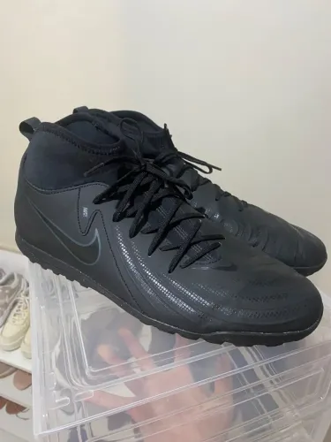 Chuteira Nike Phantom Luna II Club Society