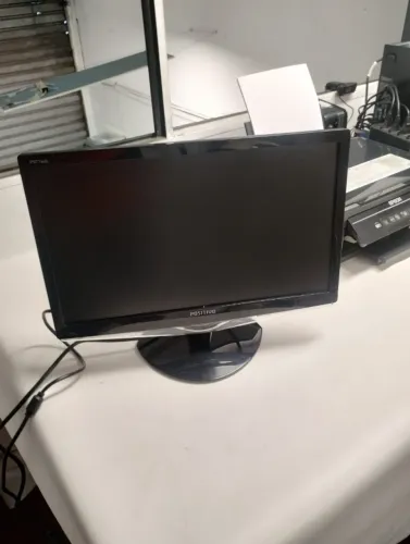 Monitor Positivo 18,5 Lcd 936swa-p Vga Excelente (Recondicionado)