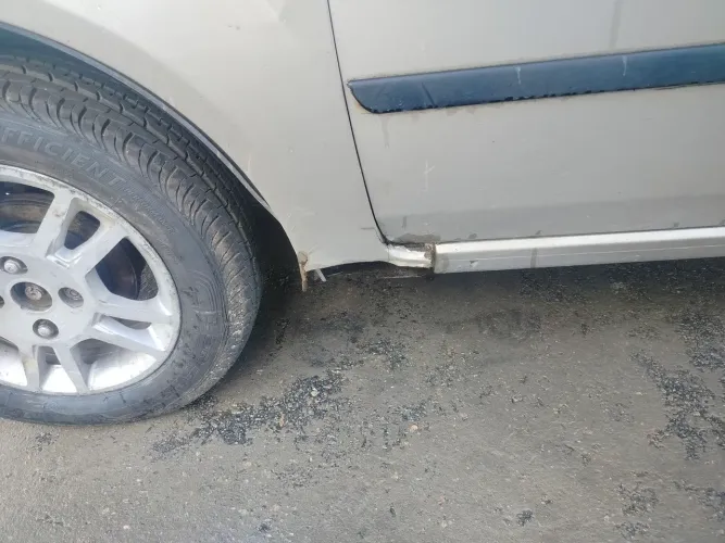 Ford Fiesta Sed. Personnalite 1.0 8V 4P 2006