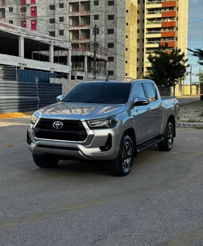Toyota Hilux CD SRV 4X4 2.8 TDI Diesel Aut. 2017