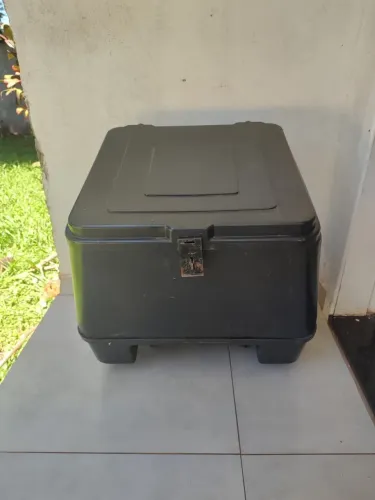 Caixa de entraga para moto