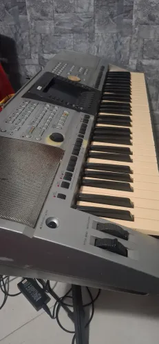 TECLADO YAMAHA PSR-3000