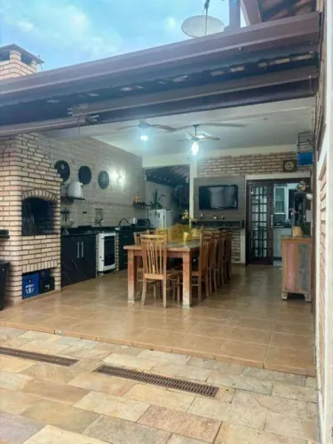 Casa com 2 dormitórios à venda, 240 m² por R$ 800.000,00 - Altos de Ipeúna - Ipeúna/SP