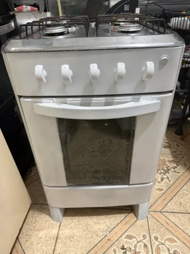Fogão pintado usado
