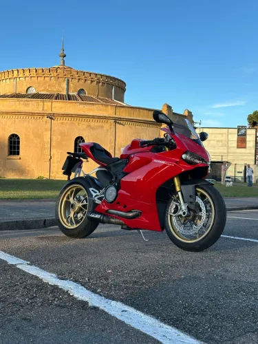 Ducati Panigale 1299 S - O maior torque do mundo!