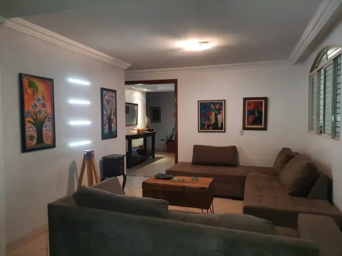 CASA TÉRREA | 3 QUARTOS | 2 SUÍTES | ÁREA DE LAZER | PARQUE DAS LARANJEIRAS