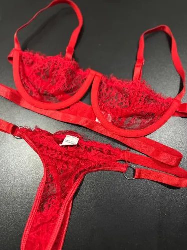 Lingerie Feminina Sexy Conjunto Gringa Sensual Sutiã Com Aro Meia Taça + Calcinha de Renda