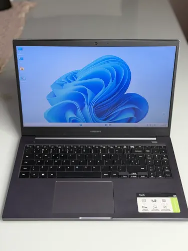 Notebook Samsung Book i5 11ª Geração - 512GB SSD (2 SSDs!) - Windows 11