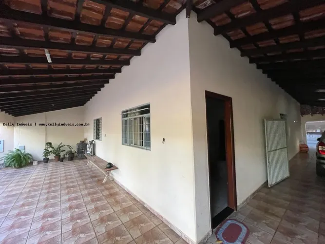 Casa para Venda em Martinópolis, jardim o Pioneiro, 3 dormitórios, 2 banheiros, 6 vagas