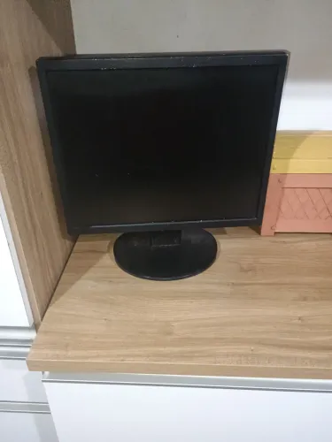 monitor 17 polegadas entrego