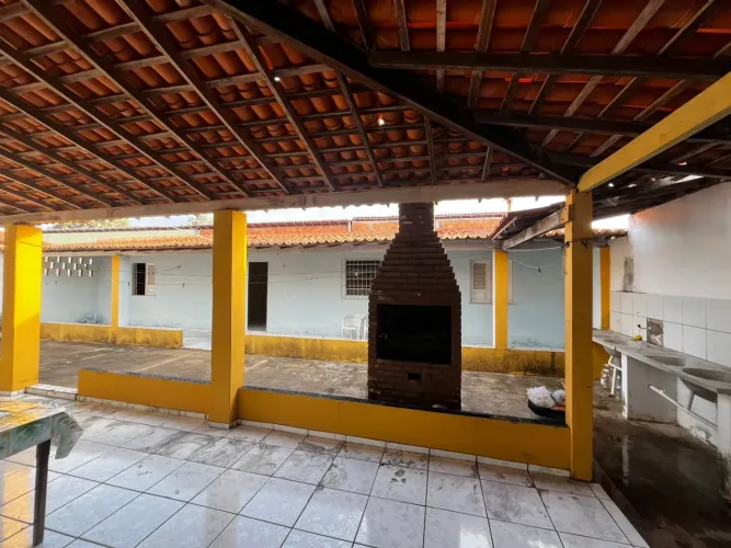 Alugo casa em Luís Correia 