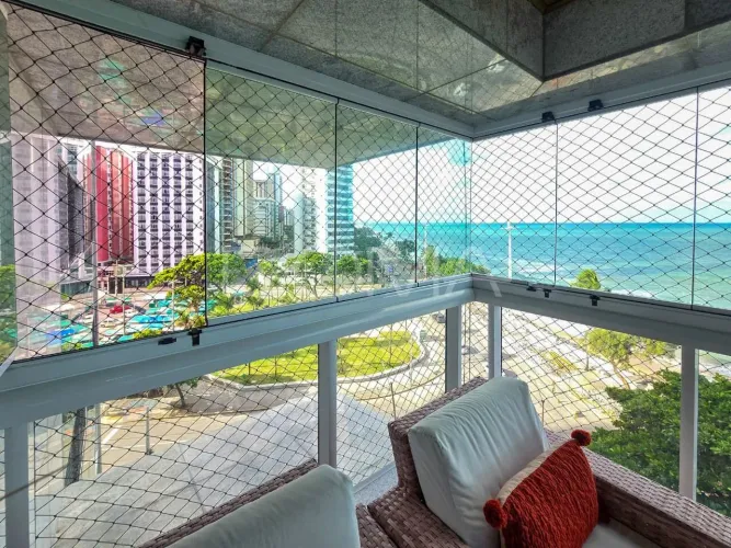 Alto Padrão na Avenida Boa Viagem | Vista Privilegiada e Exclusividade