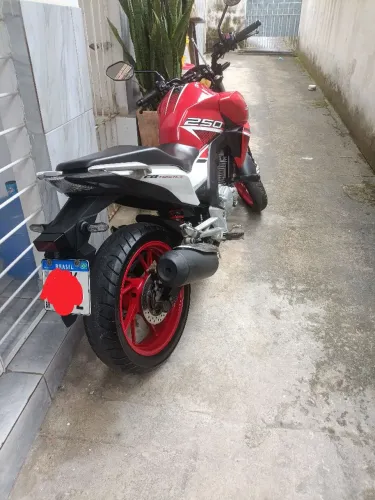 Cb Twister F com ABS