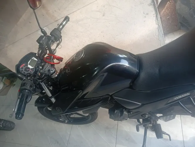 Excelente oportunidade! Moto de procedência e muito bem cuidada!